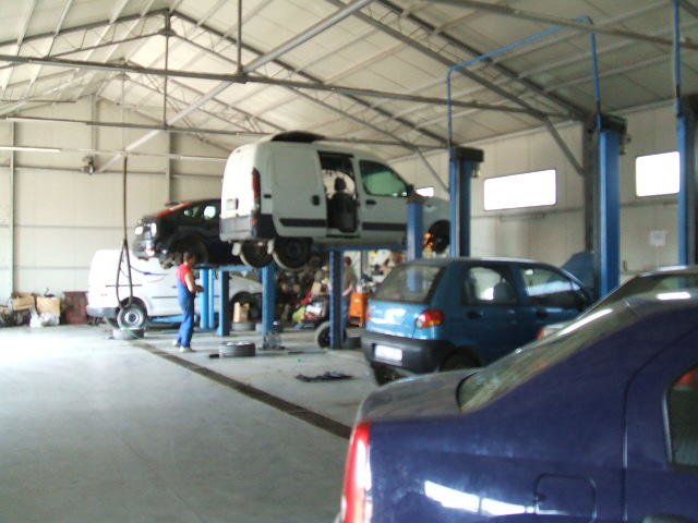 Lowe Auto Grup - service auto